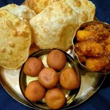 4 Koraishutir Kochuri With Aloo Dum - Image 3